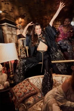 JACQUARD PANT WITH FRONT SEAMS REBELLE REBELLE 17 JACQUARD PANT WITH FRONT SEAMS REBELLE REBELLE -clothing shop 1000X1500 0000 180925 CAMILLA FRANCE 44 8230 1024x1024 2x 1a8a65f5 28ed 41b2 80cb 3a1c60991743