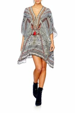 SHORT LACE UP KAFTAN ANTIQUE BATIK 8 SHORT LACE UP KAFTAN ANTIQUE BATIK -clothing shop 563733 camilla 0912 1701 005 0e268227 78ef 46f5 b985 0b31811a93ac