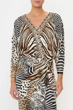 DRAPED MAGYAR SLEEVE DRESS FOR THE LOVE OF LEO 12 DRAPED MAGYAR SLEEVE DRESS FOR THE LOVE OF LEO -clothing shop CAMILLA 00015618 DRAPED MAGYAR SLEEVE DRESS FOR THE LOVE OF LEO 4