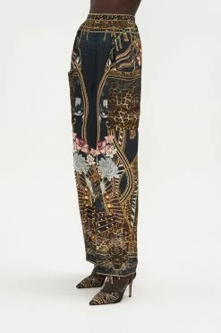 WIDE LEG TROUSER WITH FRONT POCKETS ROCKSTAR ROYALTY -clothing shop CAMILLA 00015901 WIDE LEG TROUSER WITH FRONT POCKETS ROCKSTAR ROYALTY 4 9b81f789 66fa 45d8 927a 9cd52863983b