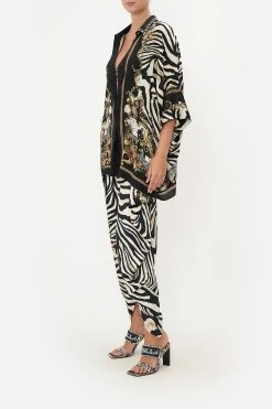 BATWING SHIRT EARN YOUR STRIPES -clothing shop CAMILLA 00017518 BATWING SHIRT EARN YOUR STRIPES 2