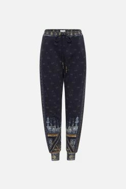 SIDE PANEL TRACKPANT FOREVER FAMILY 8 SIDE PANEL TRACKPANT FOREVER FAMILY -clothing shop CAMILLA 00018228 SIDE PANEL TRACKPANT FOREVER FAMILY GHOST