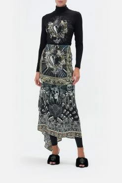 JERSEY TURTLENECK ANIMAL ANARCHY -clothing shop CAMILLA 00018260 JERSEY TURTLENECK ANIMAL ANARCHY MODEST 1