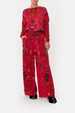 STRAIGHT LEG PANT VIEW FROM THE VEIL