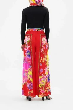 STRAIGHT LEG PANT THE BEETLES 15 STRAIGHT LEG PANT THE BEETLES -clothing shop CAMILLA 00018644 STRAIGHT LEG PANT THE BEETLES 2 ded7d054 929d 4854 98db fd38c1ba799b