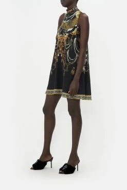 BACK NECK TIE SHORT DRESS RAVIN RAVEN -clothing shop CAMILLA 00019325 BACK NECK TIE SHORT DRESS RAVIN RAVEN 2