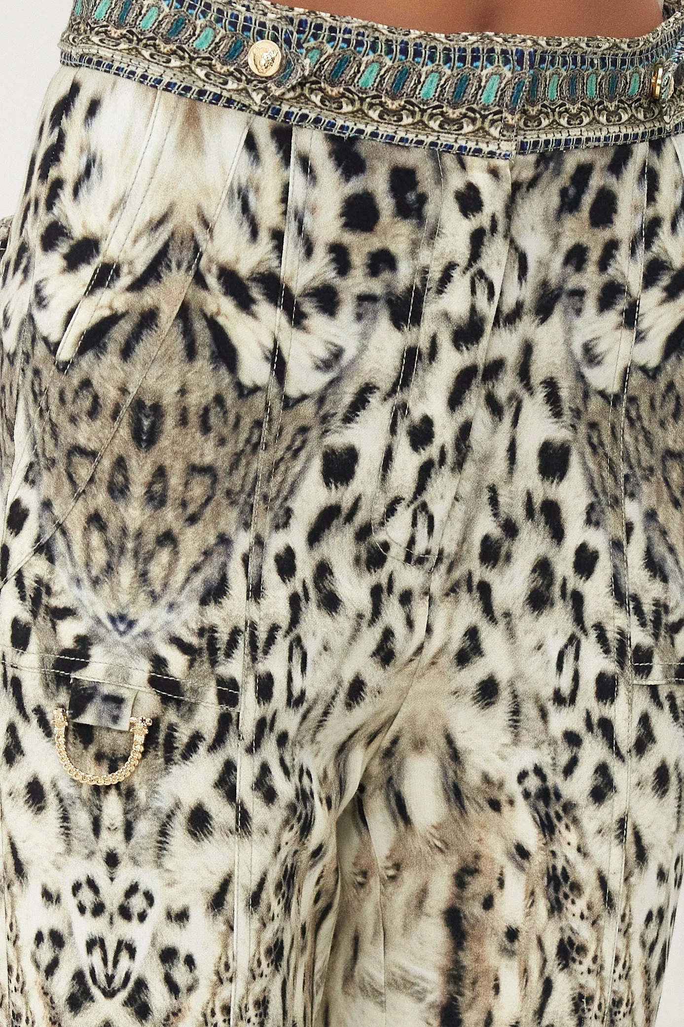 FLARE WITH D-RING DETAIL SNOW WHISPERS 6 FLARE WITH D-RING DETAIL SNOW WHISPERS - Image 6