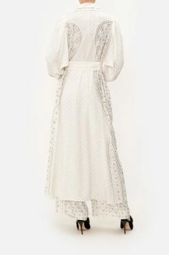 CURVED COLLAR SHIRT DRESS LUXE ESPIRITU 15 CURVED COLLAR SHIRT DRESS LUXE ESPIRITU -clothing shop CAMILLA 00019941 CURVED COLLAR SHIRT DRESS CREAM LUXE ESPIRITU 2