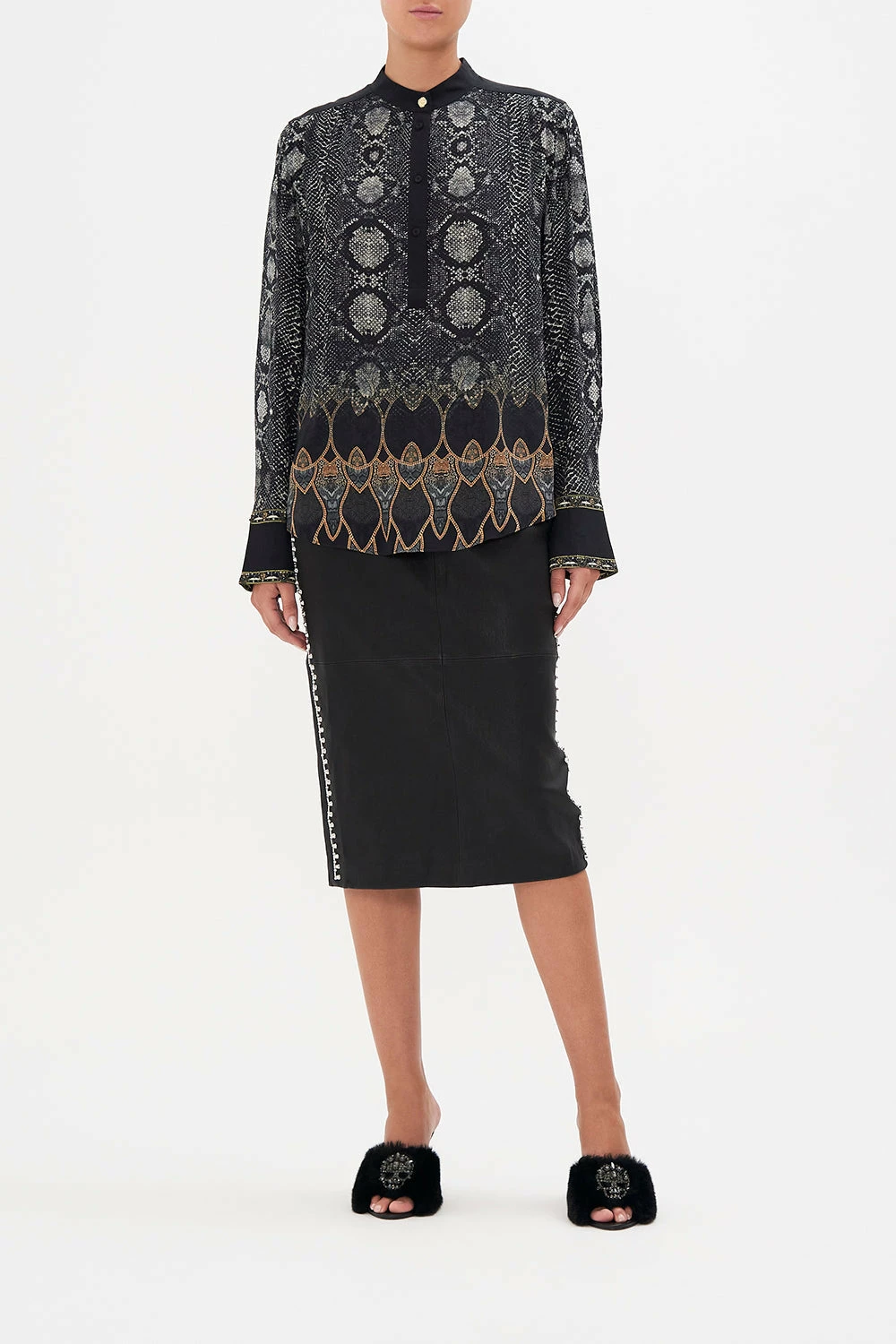 PLACKET BLOUSE WILD HORSES 1 PLACKET BLOUSE WILD HORSES