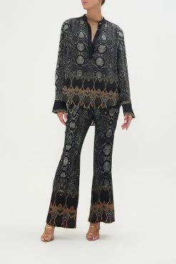 PLACKET BLOUSE WILD HORSES 14 PLACKET BLOUSE WILD HORSES -clothing shop CAMILLA 00019948 PLACKET BLOUSE WILD HORSES MODEST 1