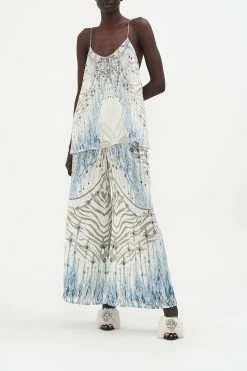 T BACK SHOESTRING TOP MOON AND BACK