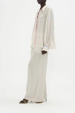 CURVED COLLAR BLOUSE SUNLIGHT SYMPHONY -clothing shop CAMILLA 00020706 CURVED COLLAR BLOUSE SUNLIGHT SYMPHONY 2