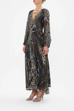 V NECK DRESS WITH BELT CHAOS IN THE COSMOS -clothing shop CAMILLA 00020762 V NECK DRESS WITH BELT CHAOS IN THE COSMOS 2