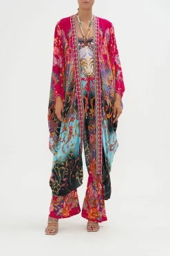 LAYER WITH CENTRE BACK PANEL WHAT LIES BENEATH