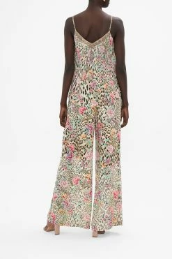 V-NECK BIAS CAMI QUEEN ATLANTIS -clothing shop CAMILLA 00021020 V NECK BIAS CAMI QUEEN ATLANTIS 3