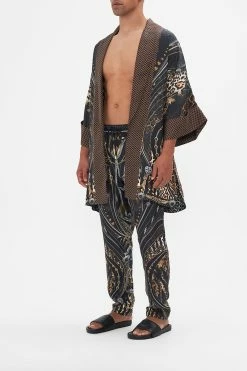 REVERSIBLE MID LENGTH ROBE CHAOS IN THE COSMOS -clothing shop CAMILLA 00021385 REVERSIVLEMIDLENGTHROBE CHAOSINTHECOSMOS 2