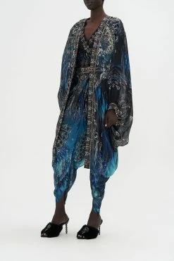 DRAMATIC SLEEVE COCOON LAYER GROUND CONTROL 9 DRAMATIC SLEEVE COCOON LAYER GROUND CONTROL -clothing shop CAMILLA 00021452 DRAMATIC SLEEVE COCOON LAYER GROUND CONTROL 2