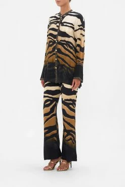 BUTTON DOWN SHIRT TAME MY TIGER -clothing shop CAMILLA 00021500 BUTTON DOWN SHIRT TAME MY TIGER 2