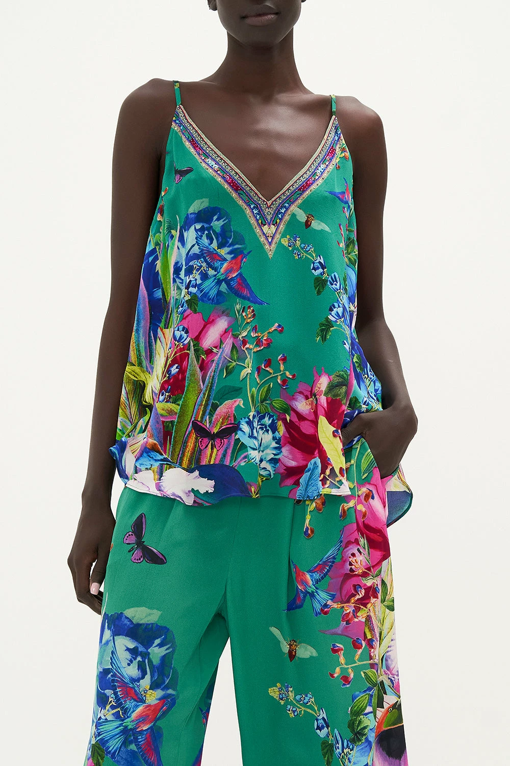 V NECK CAMI RUN FROM PARADISE 5 V NECK CAMI RUN FROM PARADISE - Image 5