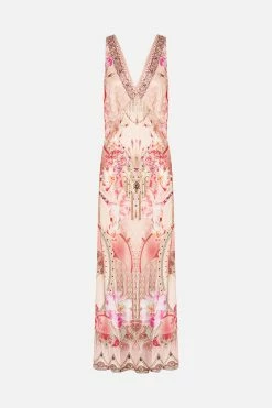 V-NECK SLIP DRESS ADORE ME -clothing shop CAMILLA 00022357 VNECK SLIP DRESS ADORE ME GHOST