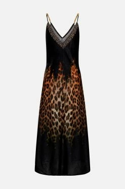 VELVET V NECK BIAS SLIP JUNGLE DREAMING -clothing shop CAMILLA 00022376 VELVET V NECK BIAS SLIP JUNGLE DREAMING GHOST 2