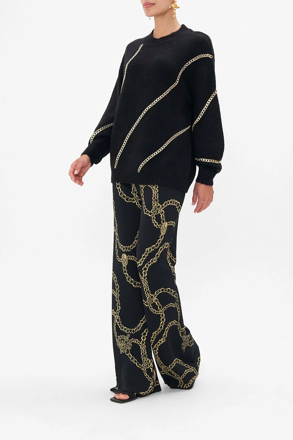 CREW NECK FULL SLEEVE JUMPER WITH CHAINS TETHER ME NOT - Image 3