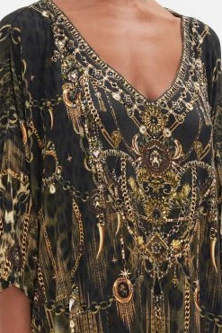 V-NECK SCOOP BACK HEM DRESS LIONS MANE 11 V-NECK SCOOP BACK HEM DRESS LIONS MANE -clothing shop CAMILLA 00022906 VNECK SCOOP BACK HEM DRESS LIONS MANE 5