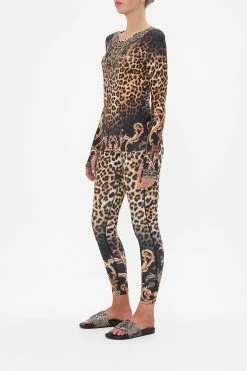 LONG SLEEVE THUMBHOLE TOP RUNNING IN THE WILD -clothing shop CAMILLA 00023331 LONGSLEEVETHUMBHOLETOPRUNNINGINTHEWILD RUNNING IN THE WILD 2