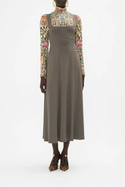 JERSEY TURTLENECK QUEEN ATLANTIS -clothing shop CAMILLA 00023454 JERSEY TURTLE NECK QUEEN ATLANTIS MODEST 1