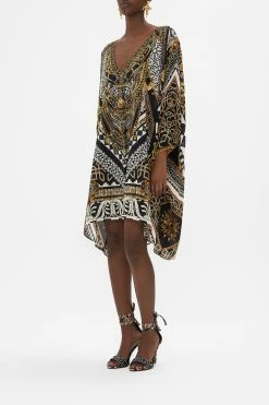 SHORT KAFTAN WITH CUFF LOOK UP TESORO 9 SHORT KAFTAN WITH CUFF LOOK UP TESORO -clothing shop CAMILLA 00023819 SHORT KAFTAN WITH CUFF LOOK UP TESORO 2