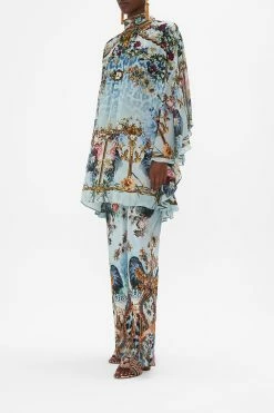 HIGH NECK RUFFLE SLEEVE BLOUSE LETTERS TO LEO 10 HIGH NECK RUFFLE SLEEVE BLOUSE LETTERS TO LEO -clothing shop CAMILLA 00023898 HIGH NECK RUFFLE SLEEVE BLOUSE LETTERS TO LEO 2