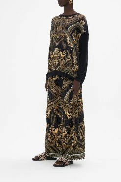 LONG SLEEVE JUMPER WITH PRINT FRONT DUOMO DYNASTY -clothing shop CAMILLA 00024081 LONG SLEEVE JUMPER WITH PRINT FRONT DUOMO DYNASTY 2