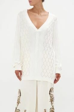 EMBELLISHED V NECK KNIT ROAD TO RICHESSE -clothing shop CAMILLA 00024776 EMBELLISHED V NECK KNIT ROAD TO RICHESSE 4