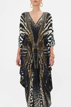 GATHERED WAIST KAFTAN UNTAMED ROYALTY 11 GATHERED WAIST KAFTAN UNTAMED ROYALTY -clothing shop CAMILLA 00024831 GATHERED WAIST KAFTAN UNTAMED ROYALTY 4 37e18450 ecc8 468f b0b7 30b4e614be7d