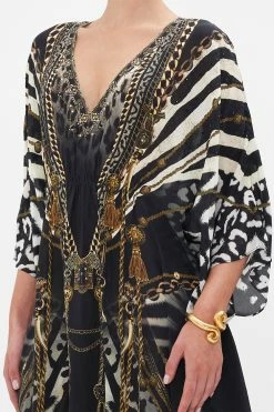 GATHERED WAIST KAFTAN UNTAMED ROYALTY 12 GATHERED WAIST KAFTAN UNTAMED ROYALTY -clothing shop CAMILLA 00024831 GATHERED WAIST KAFTAN UNTAMED ROYALTY 5 66dfce4c b0cc 4b31 9b2e 4aa8af4147c7