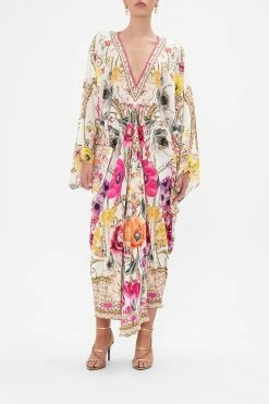 T SHAPE LONG KAFTAN DESTINY CALLING 11 T SHAPE LONG KAFTAN DESTINY CALLING -clothing shop CAMILLA 00024843 T SHAPE LONG KAFTAN DESTINY CALLING 1 040fcd4d 1eb7 43a8 b1cc 02cec3ce7c6b