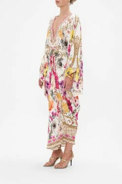 T SHAPE LONG KAFTAN DESTINY CALLING 12 T SHAPE LONG KAFTAN DESTINY CALLING -clothing shop CAMILLA 00024843 T SHAPE LONG KAFTAN DESTINY CALLING 3 26a78117 faab 43f9 8c45 3aa208f17663