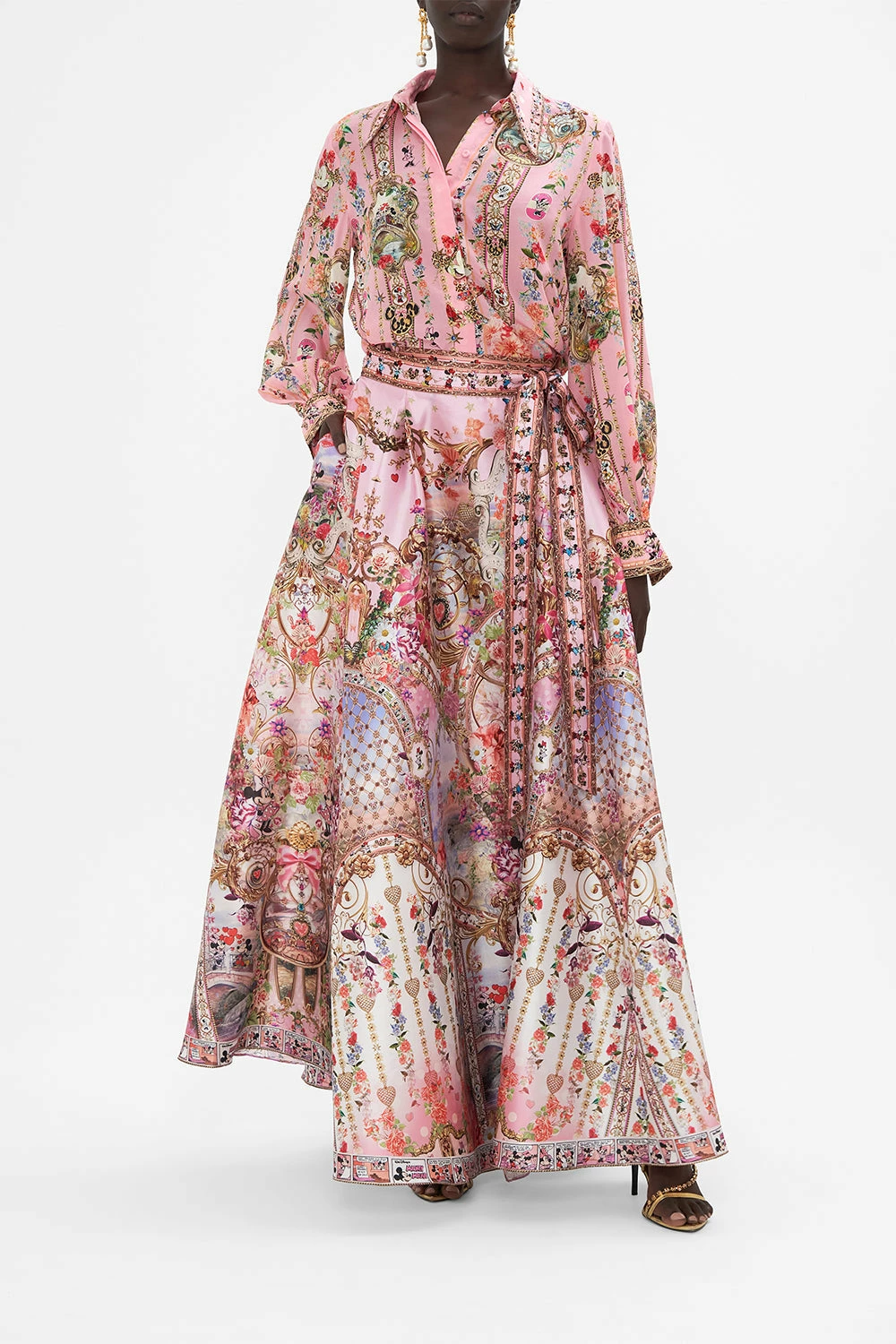 CURVED COLLAR BLOUSE MINNIE MOUSE MAGIC 1 CURVED COLLAR BLOUSE MINNIE MOUSE MAGIC