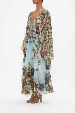 LONG KAFTAN WITH WAIST DETAIL LETTERS TO LEO 10 LONG KAFTAN WITH WAIST DETAIL LETTERS TO LEO -clothing shop CAMILLA 00026629 LETTERSTOLEO BELTEDKAFTANW ARMDETAIL 2