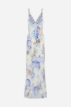 V NECK FULL LENGTH BIAS SLIP DRESS PAINT ME POSITANO 9 V NECK FULL LENGTH BIAS SLIP DRESS PAINT ME POSITANO -clothing shop CAMILLA 00026649 VNECKFULLLENGTHBIASSLIPDRESS PAINTMEPOSITANO GHOST 1