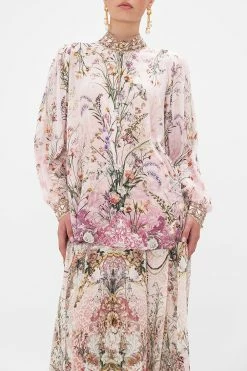 DROP SLEEVE SWING BLOUSE KISSED BY THE PRINCE 11 DROP SLEEVE SWING BLOUSE KISSED BY THE PRINCE -clothing shop CAMILLA 00026749 DROP SLEEVE SWING BLOUSE KISSED BY THE PRINCE 4