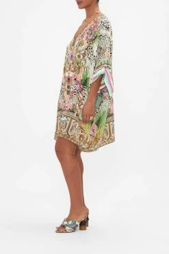 TIE SLEEVE SHORT V NECK KAFTAN DEAR AMORE MIO -clothing shop CAMILLA 00028220 DEARAMOREMIO TIESLEEVESHORTVNECKKAFTAN 2