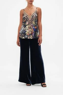 V NECK CAMI PLAY YOUR CARDS RIGHT