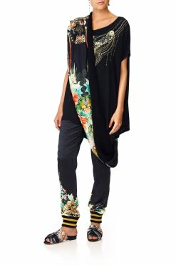 LOOSE FIT TEE MIDNIGHT MOONCHILD -clothing shop camilla midnight moonchild loose fit tee 7