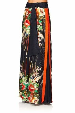 HIGH WAISTED TROUSER W/GODET QUEEN OF KINGS -clothing shop camilla queen of kings high waisted trouser w godet 2 38ef0339 784c 4852 b853 d6321bc6ec1b