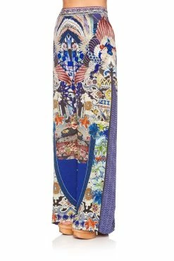 PANT WITH SIDE SPLIT DARLING'S DESTINY -clothing shop camilla pant with side split darlings destiny 6 1024x1024 2x 1aff05dd 22d9 4d5f 90ac 0f0cfb9ae9f6