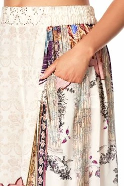 WIDE LEG PANT WITH GATHERED POCKETS VIOLET CITY -clothing shop camilla pants violet city 15