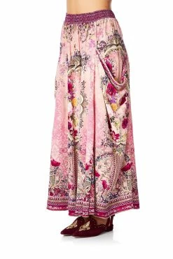 SHIRRED WAIST POCKET SKIRT LA BELLE -clothing shop camilla shirred waist pocket skirt la belle 3 cf38f797 6891 4263 86b1 bb7b3163b3f0