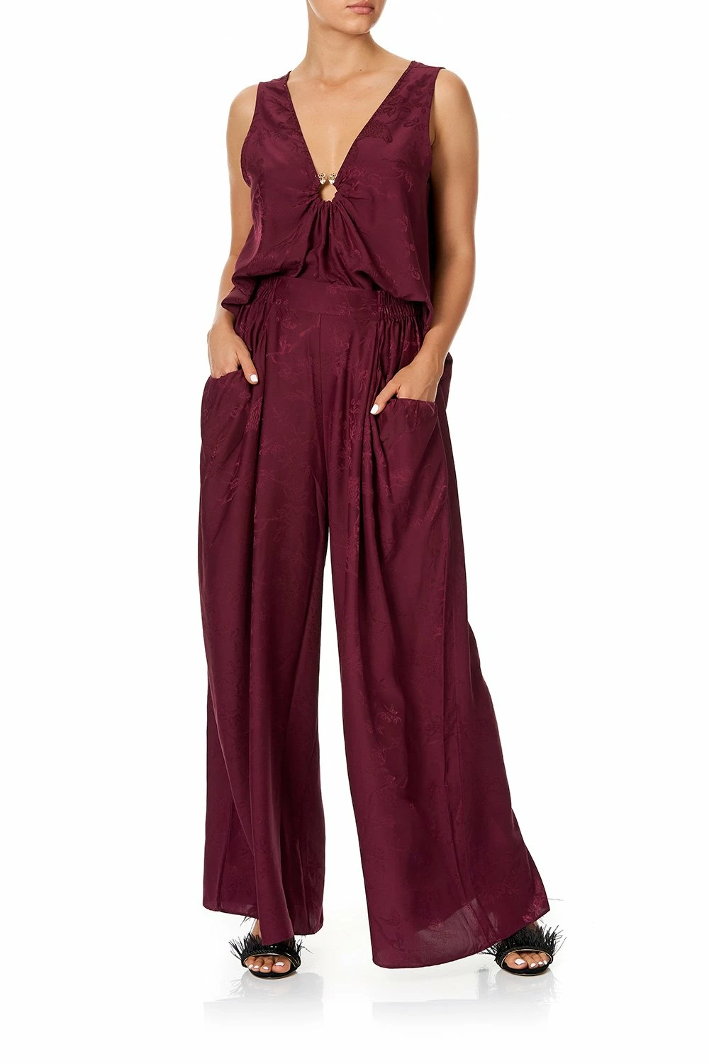 WIDE LEG PANT WITH GATHERED POCKETS BURGUNDY 1 WIDE LEG PANT WITH GATHERED POCKETS BURGUNDY