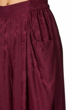 WIDE LEG PANT WITH GATHERED POCKETS BURGUNDY 18 WIDE LEG PANT WITH GATHERED POCKETS BURGUNDY -clothing shop camilla wide leg pant with gathered pockets burgundy 6 45aca44d 940f 4977 8d80 ece1ad11dde3